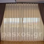 Διαμέρισμα στην Ηλιούπολη, κουρτίνες σαλονιού. Εσωτερική κουρτίνα σκίασης και πλαϊνή κουρτίνα συσκότισης. Σχέδιο, ραφή, τοποθέτηση: Πάσχος.