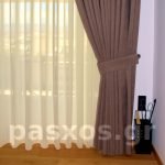 Κουρτίνα (διπλή) σαλονιού, λεπτομέρεια: δέστρα και αμπράζ. Διαμέρισμα σε Ηλιούπολη. Σχέδιο, κατασκευή, ραφή, τοποθέτηση: Πάσχος