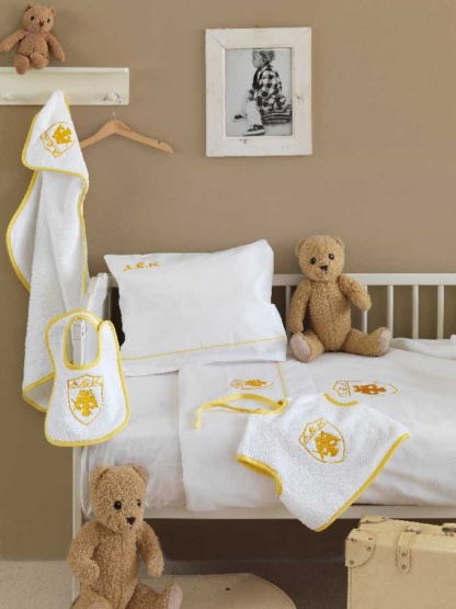 Κουβέρτα Κούνιας Fleece ΑΕΚ Baby - Official Team Licenced. Λευκή Με Κίτρινο Λογότυπο, 120 x 150 Εκατοστά - Palamaiki