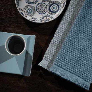 Βαμβακερες πετσέτες κουζίνας Guy Laroche Tissus Navy Blue, σετ 2 τεμαχίων. Μονόχρωμες, σε δύο γαλάζιους χρωματισμούς, 40 x 60 εκατοστά.