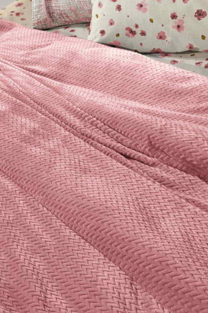 Κουβέρτα Guy Laroche Rombus Coral - Λεπτομέρεια