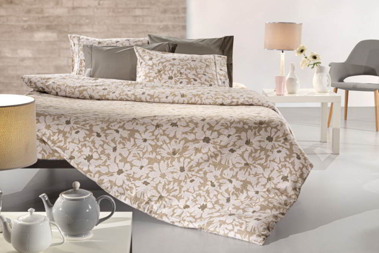 Guy Laroche Σεντόνια Υπέρδιπλα Floral, Από 100% Βαμβακερή Φανέλα, Σετ Τεσσάρων Τεμαχίων, Μπεζ - Martin