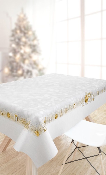 Χριστουγεννιάτικο Τραπεζομάντηλο Saint Clair Christmas 2038. Με εορταστικό print σε φωτεινό γκρι και χρυσό χρωματισμό. 145 x 180 εκατοστά.