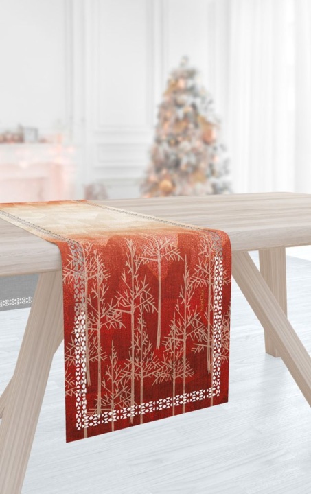 Saint Clair Paris - Runner 2019. Εορταστική τραβέρσα με Χριστουγεννιάτικο laser cut print, σε βαθυκόκκινο και μπεζ χρωματισμό. Είναι κατασκευασμένη από 100% πολυεστέρα, σε διαστάσεις 40 x 160 εκατοστά και σχεδιασμένη για να ομορφύνει την τραπεζαρία ή το σαλόνι τις γιορτινές ημέρες.