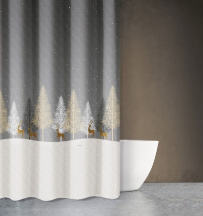 Χριστουγεννιάτικη κουρτίνα μπάνιου Saint Clair - Christmas Des 416 Natural. Με εντυπωσιακό εορταστικό print. Yφασμάτινη, με κρίκους, 180 x 200 cm.