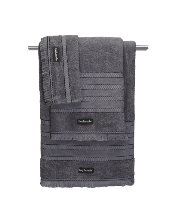 Guy Laroche Πετσέτες μπάνιου Sarlin Anthracite. Πολύ απαλές και απορροφητικές, 100% από βαμβάκι, σετ τριών τεμαχίων. Σε ανθρακί χρωματισμό, με λεπτές ρίγες και μικρά κρόσια.