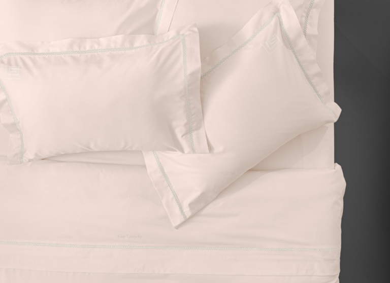 Guy Laroche Σεντόνια King Size, Σετ Τεσσάρων Τεμαχίων, Σε Απαλό Ροζ Χρωματισμό - Blend Pudra