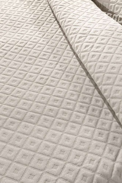 Κουβερλί Guy Laroche Cubic Natural