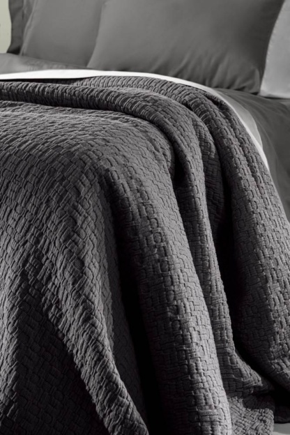 Κουβέρτα Guy Laroche Nikki Anthracite