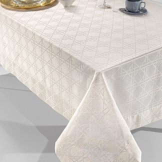 Τραπεζομάντηλο Guy Laroche Glamour Linen. Μονόχρωμο, σε ιβουάρ χρωματισμό, από 100% polyester jacquard. Διαστάσεις: 160 x 220 εκατοστά.