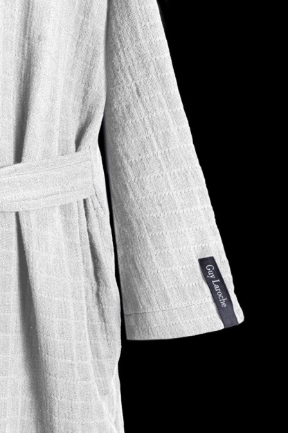 Μπουρνούζι  Supreme White Large & Πουγκί Καλυντικών - Image 4
