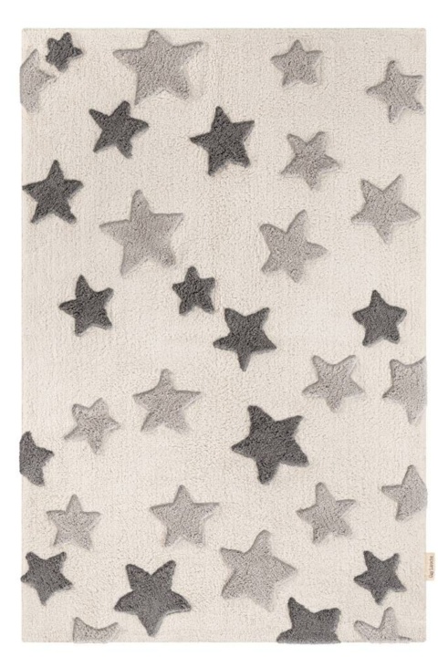 Τα βαμβακερά χαλιά μας διατίθενται σε μια ποικιλία από παιχνιδιάρικα και εντυπωσιακά σχέδια, ενώ παράλληλα είναι κατασκευασμένα από φιλικά προς το περιβάλλον και βιώσιμα υλικά. Το παιδί σας θα λατρέψει να παίζει σε μια απαλή και άνετη επιφάνεια και εσείς θα λατρέψετε τη προστασία που προσφέρει το χαλί στο δάπεδό σας από τυχόν γρατζουνιές.