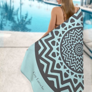 Πετσέτα Θάλασσας Velour Printed 2101 Ocean - Guy Laroche Κατασκευασμένη από 50% βαμβάκι και 50% polyester, 100 x 175 εκατοστά. Με μοντέρνο σχεδιασμό, σε σιέλ και γκρι διχρωμία.