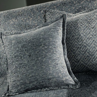 Διακοσμητικό Μαξιλάρι Matis Anthracite - Guy Laroche. Oxford, σε ανθρακί χρωματισμό, τετράγωνο, 50 x 50 εκατοστά. Χωρίς γέμιση.