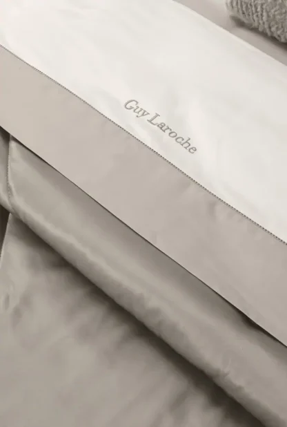 Πάπλωμα Guy Laroche Beauty Taupe