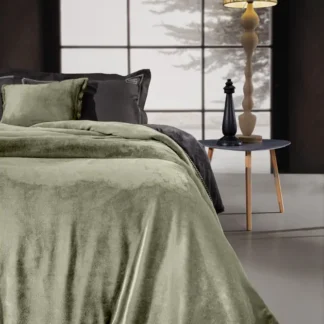 Κουβέρτα Guy Laroche Velvet Khaki, Ultrasoft, Κατασκευασμένη από 100% Φανέλα, Μονόχρωμη, Χακί