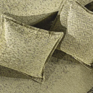 Διακοσμητικό μαξιλάρι Guy Laroche Matis Olive. Χωρίς γέμιση, Oxfort, τετράγωνο 50 x 50 εκατοστά. Σύνθεση: 37% cotton-21%polyester-42% acrylic