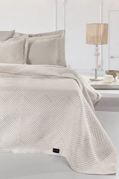 Κουβερτόριο Υπέρδιπλο Μπεζ Guy Laroche Tetris Linen