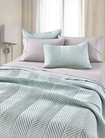 Σετ 2τμχ Κουβερλί Bone Mint 250x240 - Guy Laroche - Image 2