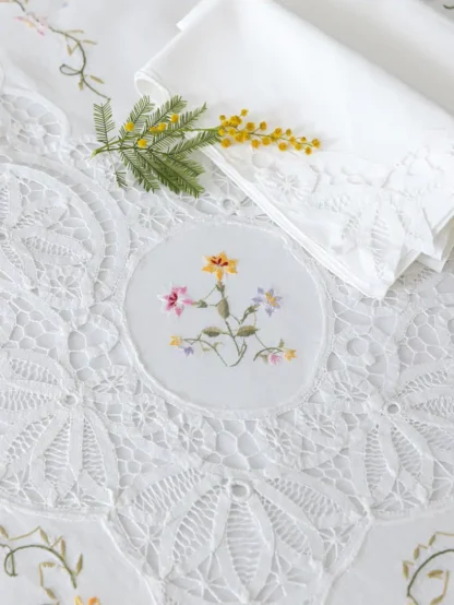 Σετ Τραπεζομάντηλο Με 12 Πετσέτες Φαγητου Vintage Beauty 180x270 CAROLINE - WHITE