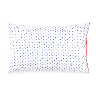 Τommy Ηilfiger μαξιλαροθήκη Marina Dots μπλε. 100% βαμβακερή, απαλή με ανεξίτηλα χρώματα. Ιδανική για έφηβους και νέους με στυλ.