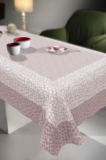 Τραπεζομάντηλο 1047 Dusty Pink 145x180 - Saint Clair