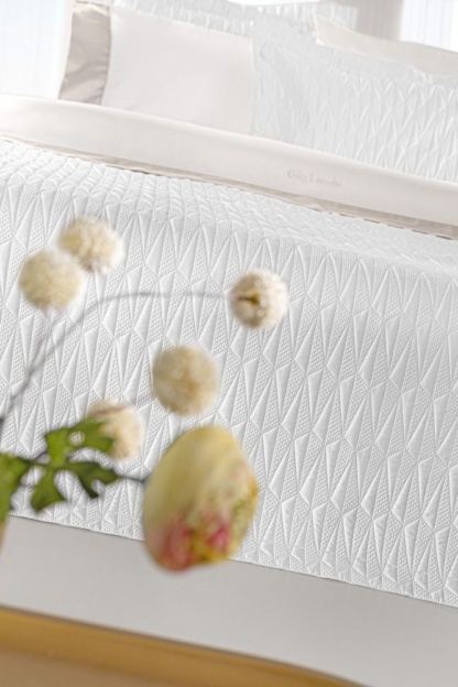 Λευκό Κουβερλί Καπιτονέ, Υπέρδιπλο Guy Laroche Ruby White