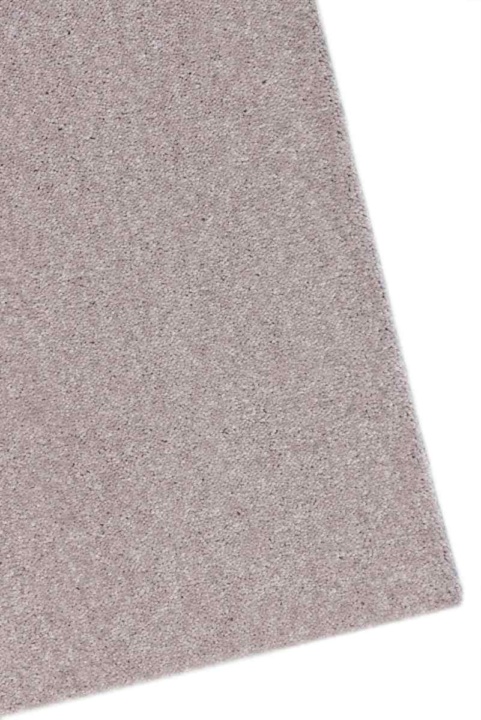 Η μοκέτα Grandeur είναι αλέκιαστη, με πυκνό πέλος. Κόβεται στα μέτρα σας, έχει υπέροχα χρώματα που ταιριάζουν σε όλο το σπίτι, για έντονη καθημερινή χρήση.