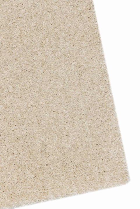 Η μοκέτα History έχει απαλό και πυκνό πέλος. Είναι μια εξαιρετικής ποιότητας μοκέτα που κόβεται στα μέτρα μας και ταιριάζει σε όλο το σπίτι, για έντονη καθημερινή χρήση.