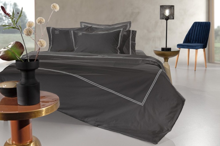 Σετ 4τμχ Σεντόνια Nice Anthracite-Silver 270x280 - Guy Laroche