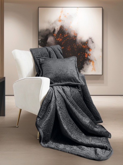 Ριχτάρι Bolzano Anthracite 130x170 + Διακοσμητικό Μαξιλάρι - Guy Laroche