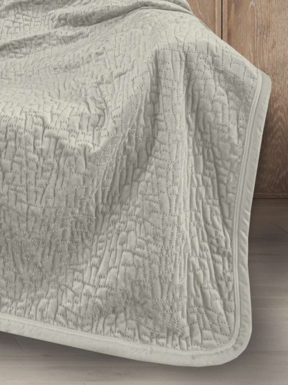 Ριχτάρι Bolzano Khaki 130x170 + Διακοσμητικό Μαξιλάρι - Guy Laroche - Image 2