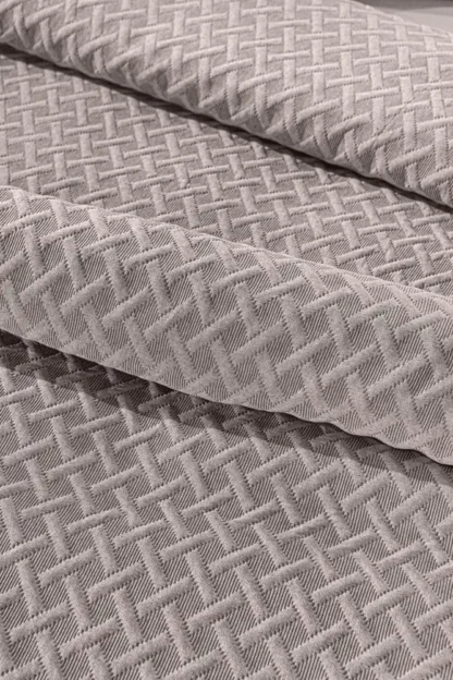 Κουβέρτα Bello Wenge 245x260 - Guy Laroche - Image 4