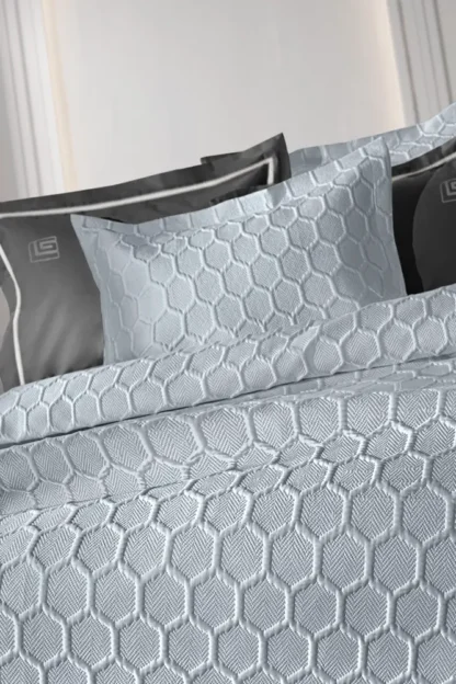 Σετ 3τμχ Κουβερλί Hive Silver 250x240 - Guy Laroche - Image 3
