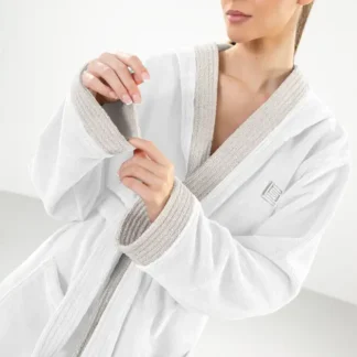 Μπουρνούζι Monogram White Medium - Guy Laroche