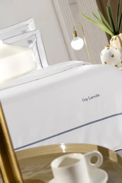 Σετ 3τμχ Παπλωματοθήκη Elite White/Marine 250x240 - Guy Laroche - Image 2