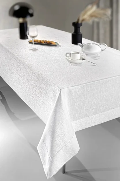 Τραπεζομάντηλο Blast White 160x220 - Guy Laroche