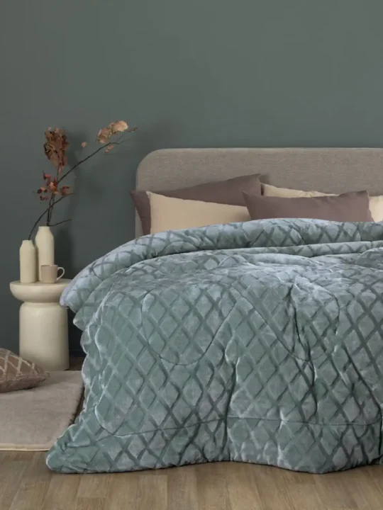 Κουβερτοπάπλωμα king size σιέλ, από φανέλα και γούνα σέρπα, πολύ ζεστό και απαλό Palamaiki Nadine 5 Jade