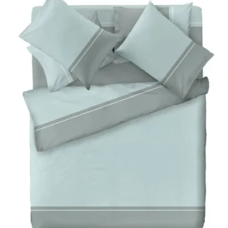 Παπλωματοθήκη Saint Clair Maggy Mint. Κατασκευασμένη από 100% βαμβάκι, σετ με δυο ασορτί μαξιλαροθήκες.